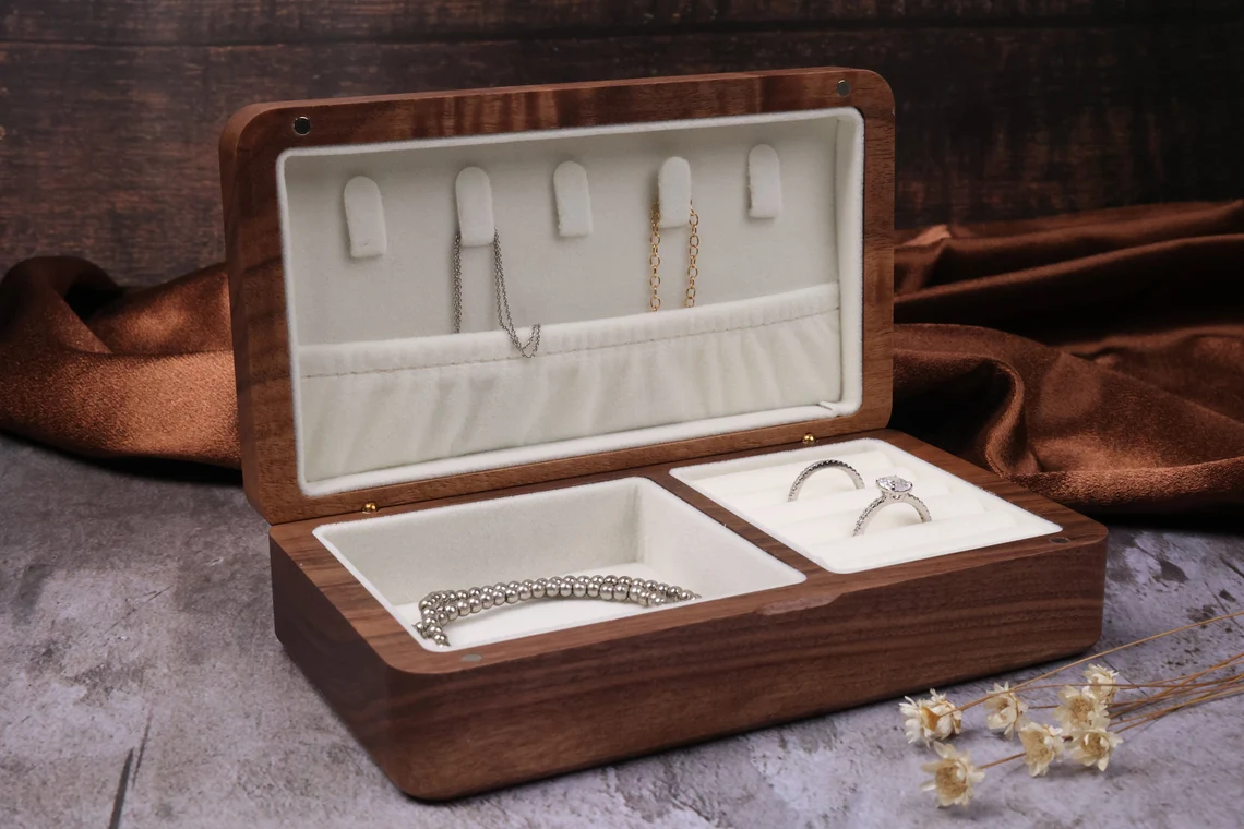 Personalized Engraving Walnut Wood Jewelry Box